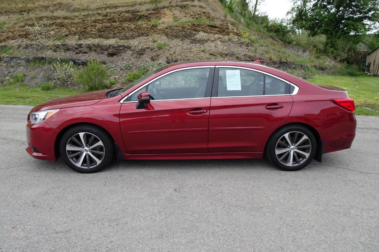 Used 2017 Subaru Legacy 2.5i Limited AWD/4WD image 1