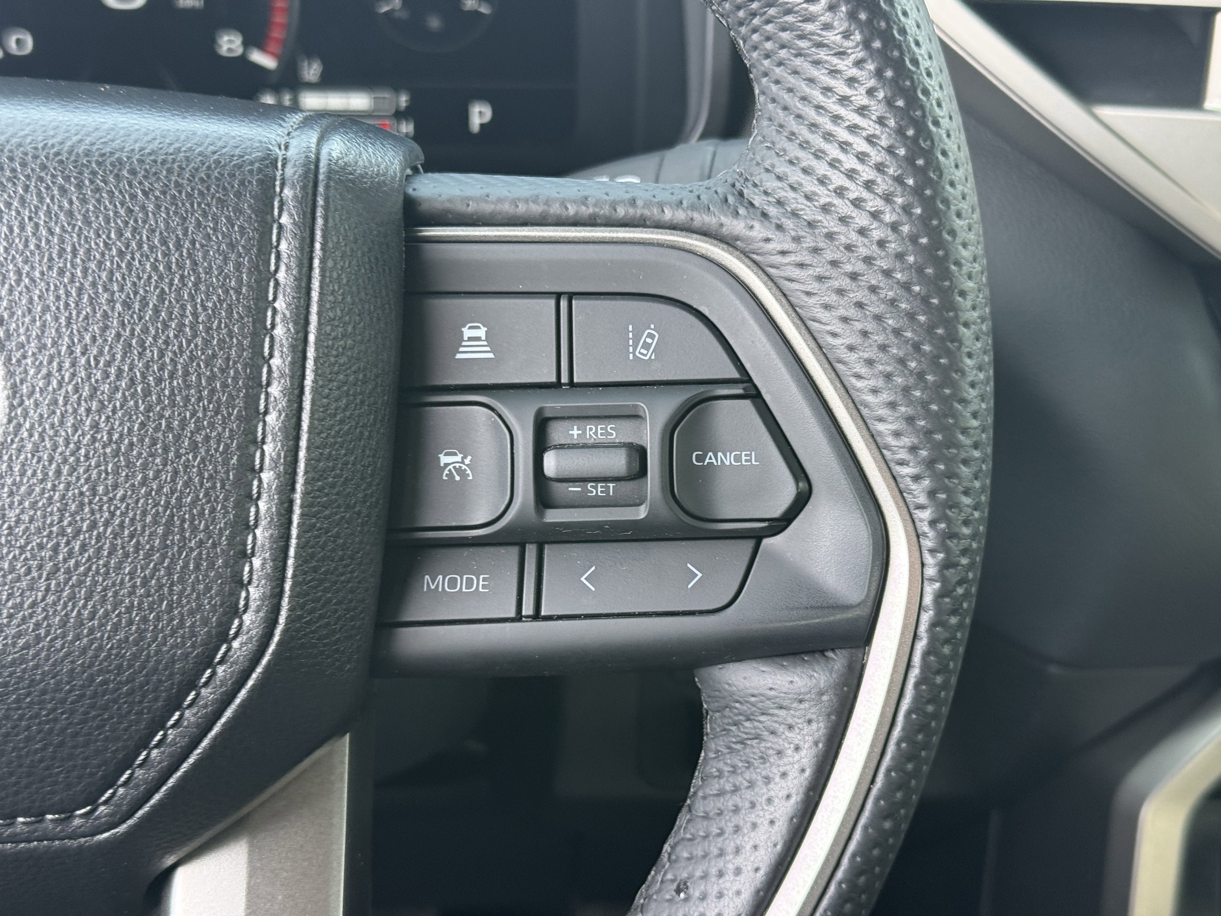 Used 2025 Toyota Tundra Limited image 30