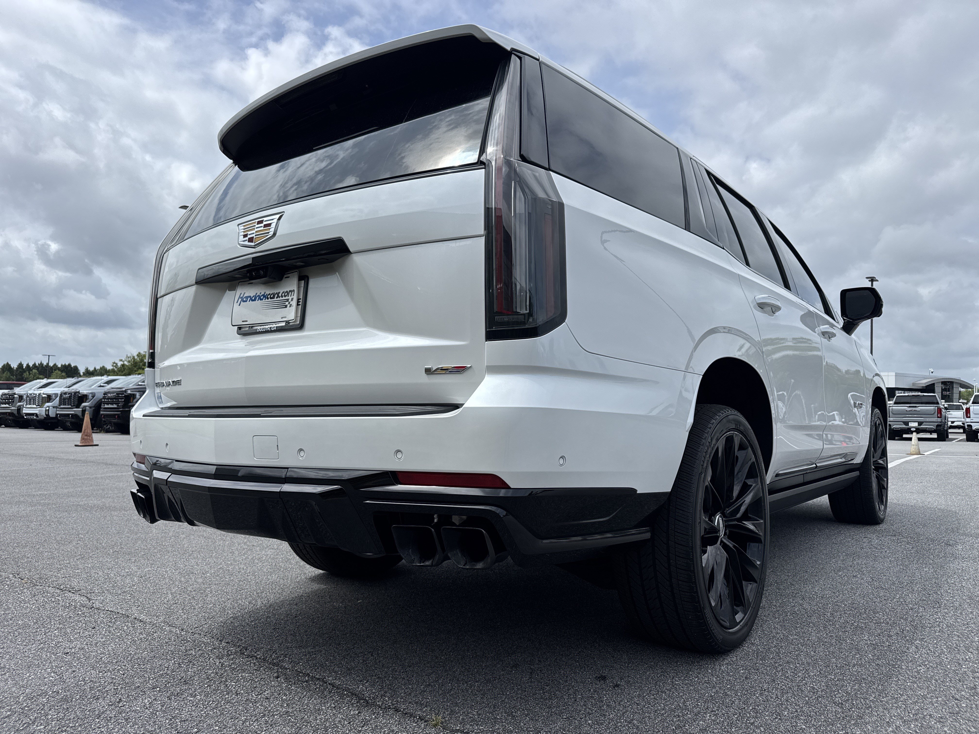 Used 2025 Cadillac Escalade V w/ LPO, ONYX Package AWD/4WD image 10