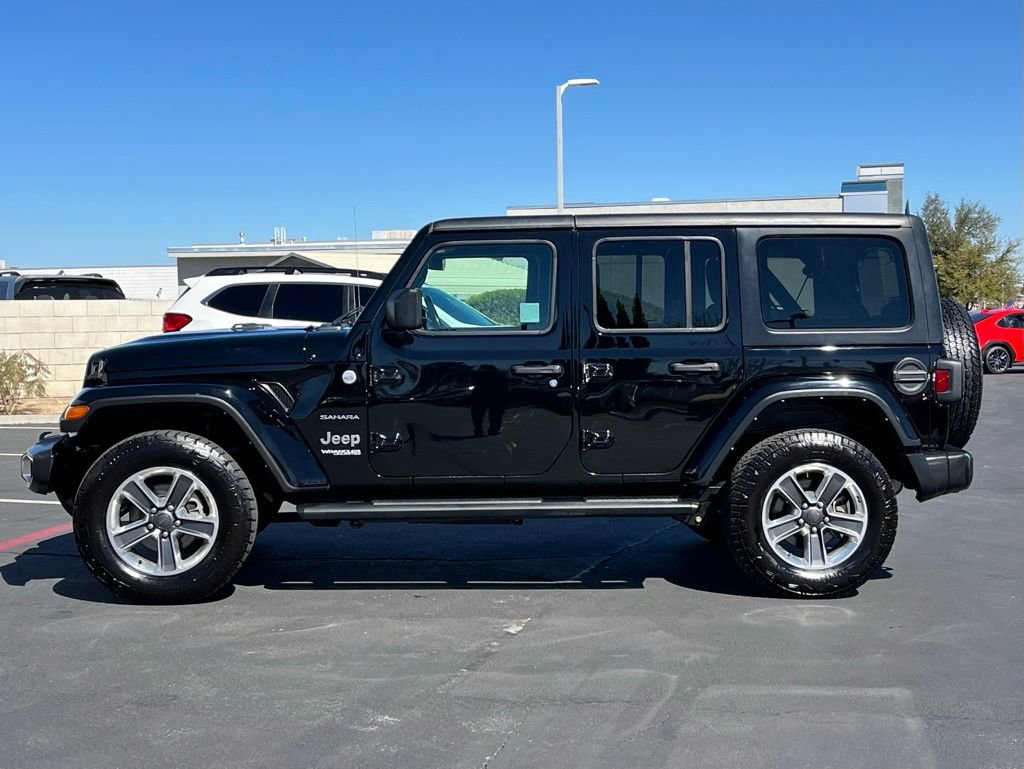 Used 2022 Jeep Wrangler Unlimited Sahara w/ Cold Weather Group AWD/4WD image 6