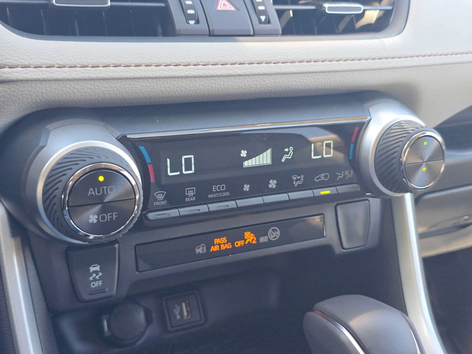 Certified 2025 Toyota RAV4 XLE Premium AWD/4WD image 26