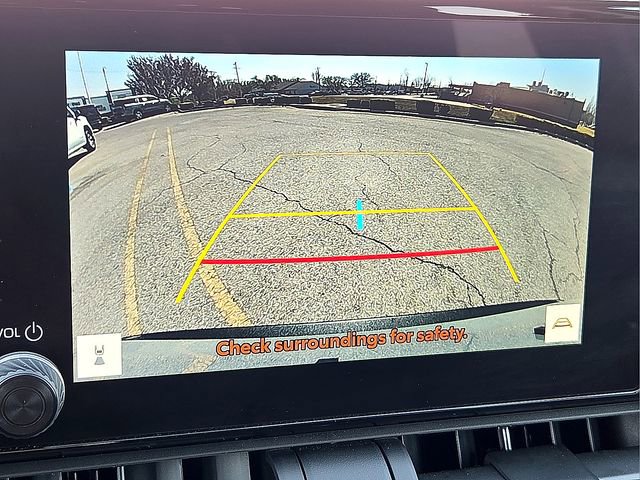 Used 2025 Toyota RAV4 XLE image 18