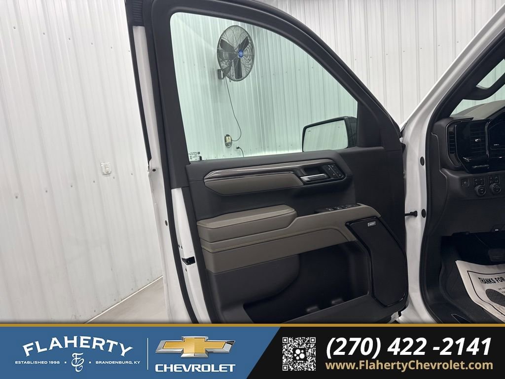 Used 2024 Chevrolet Silverado 1500 ZR2 w/ Technology Package image 8