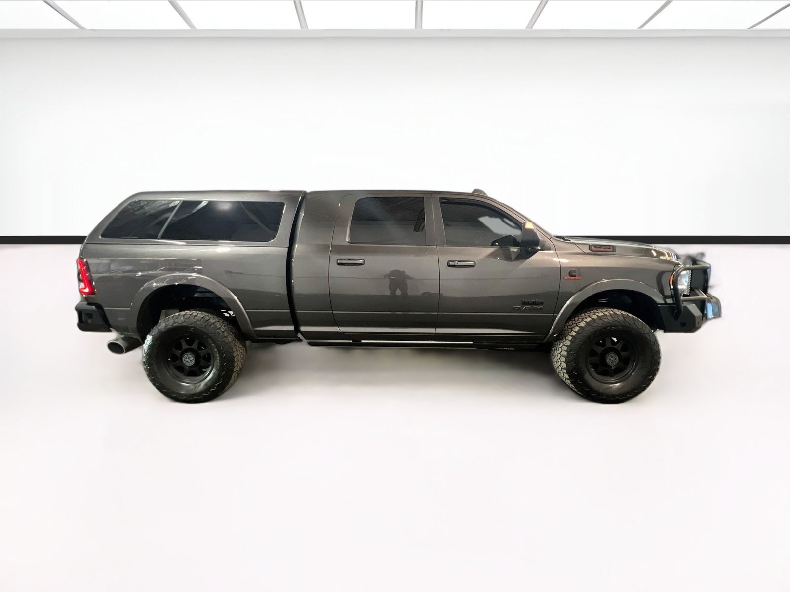 Used 2020 RAM 2500 Laramie AWD/4WD image 25