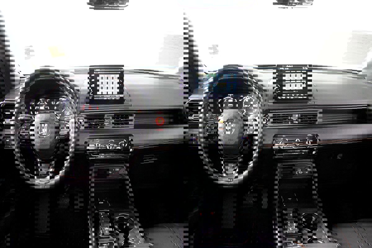 Used 2023 Honda Pilot TrailSport image 13