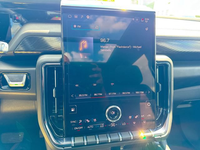 Used 2026 GMC Yukon XL AT4 w/ AT4 Premium Plus Package AWD/4WD image 13