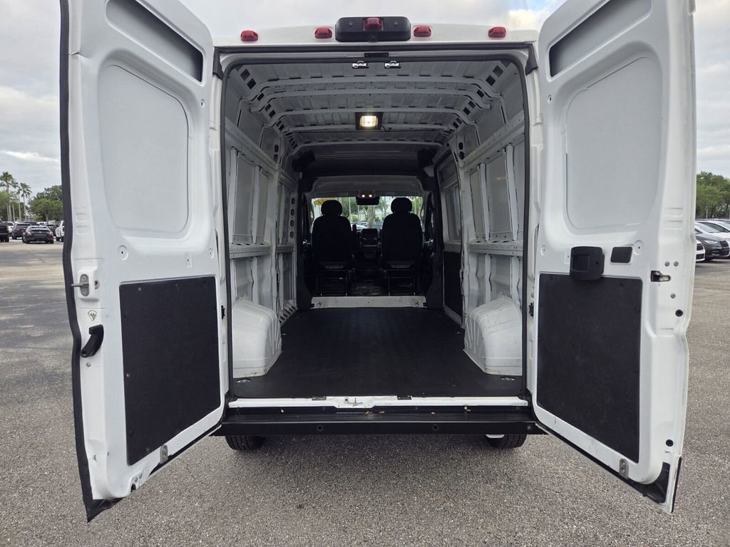 Used 2024 RAM ProMaster 2500 w/ Convenience Group FWD image 22