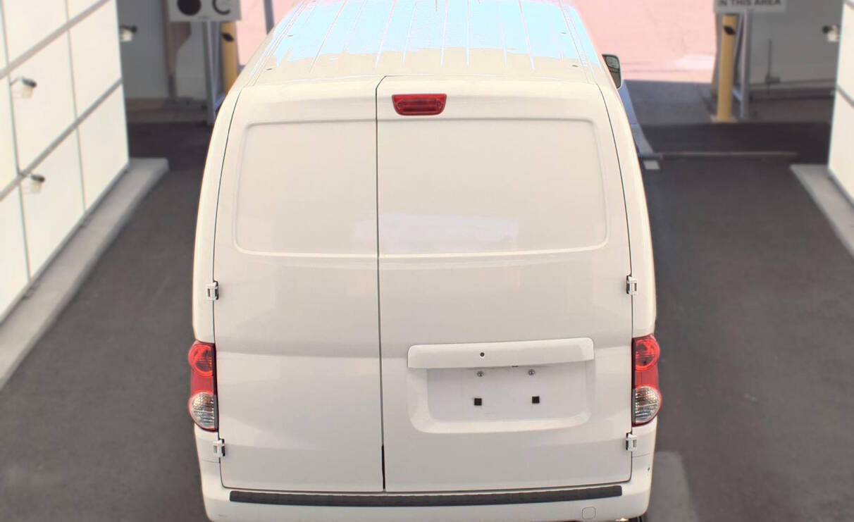 Used 2019 Nissan NV200 SV w/ Navigation Package FWD image 3