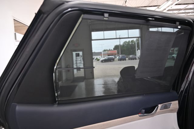 Used 2021 Hyundai Palisade Limited AWD/4WD image 32