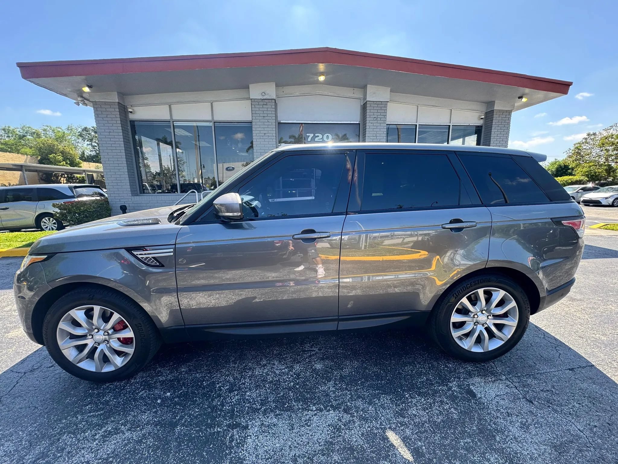 Used 2015 Land Rover Range Rover Sport Supercharged AWD/4WD image 9