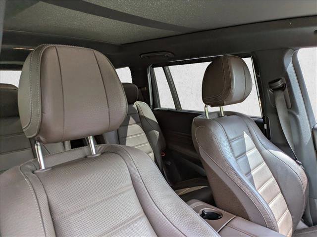 Used 2022 Mercedes-Benz GLS 450 4MATIC image 27