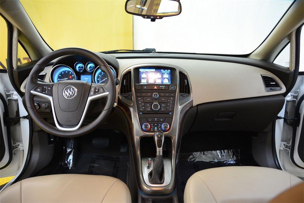 Used 2014 Buick Verano image 2