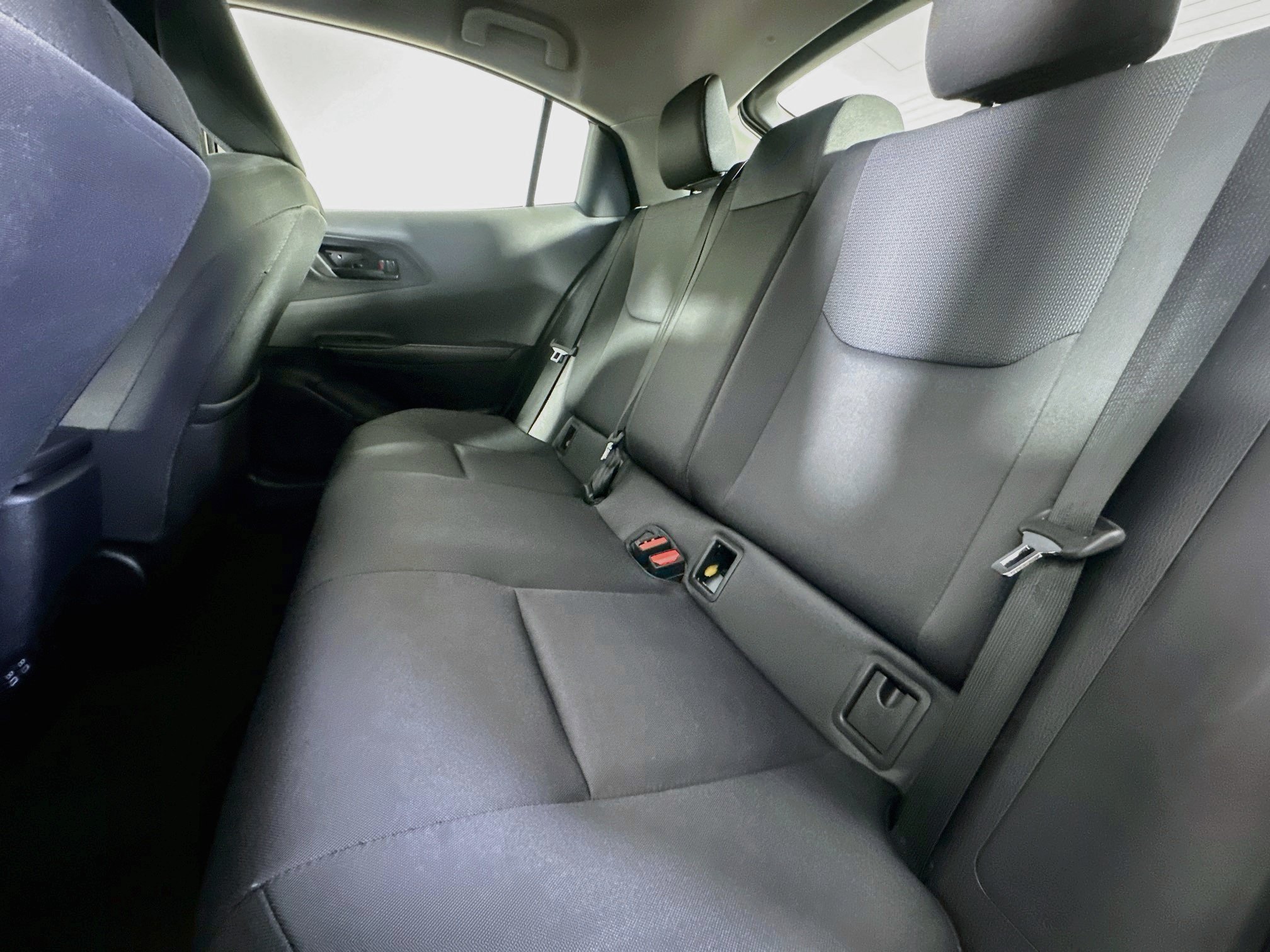 Used 2024 Toyota Prius LE FWD image 27