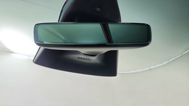 Used 2022 Tesla Model X image 58