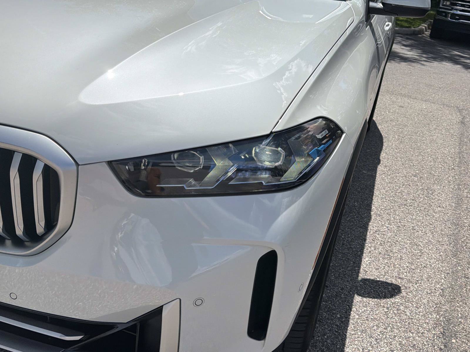 Used 2025 BMW X5 sDrive40i w/ Climate Comfort Package RWD image 9