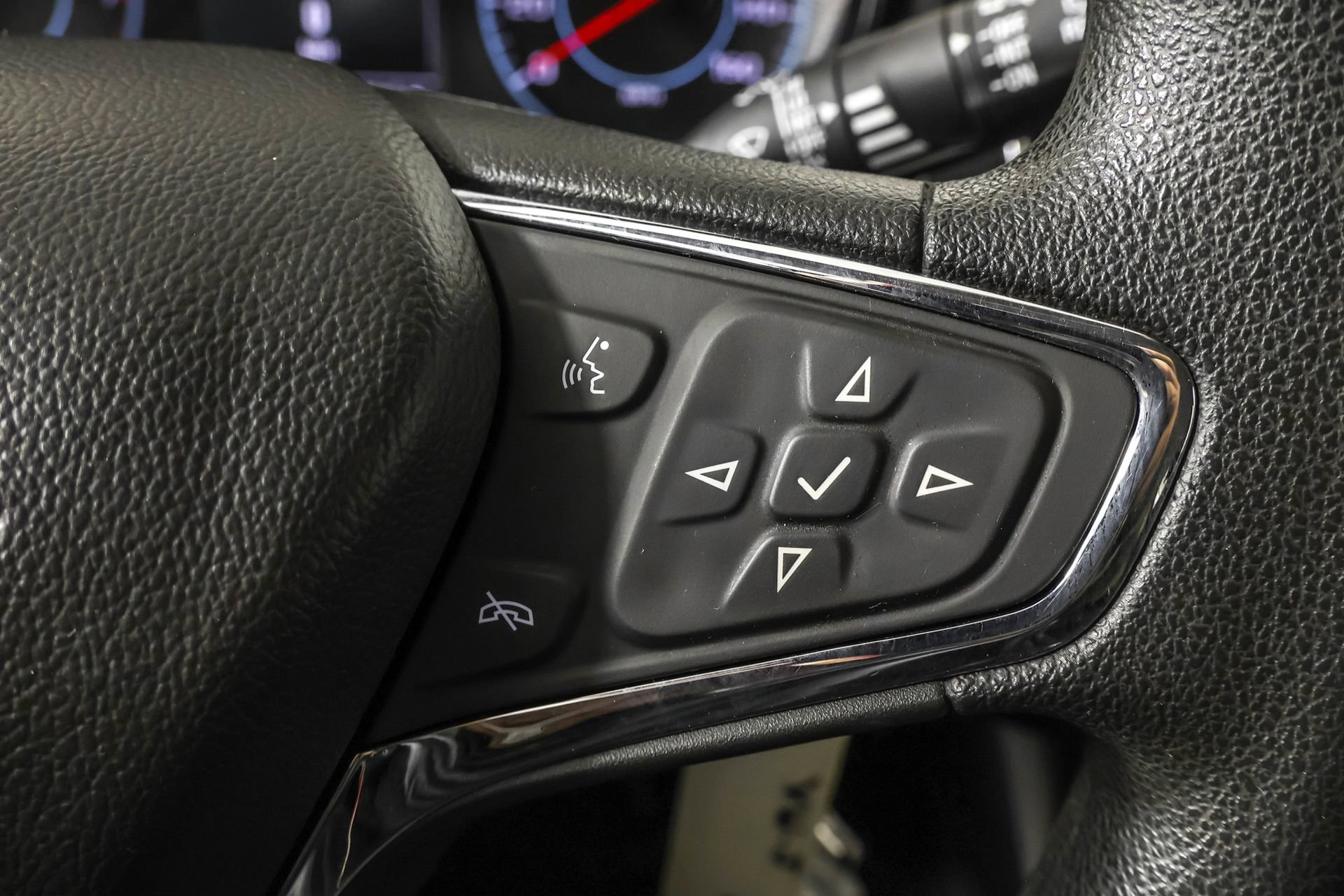 Used 2017 Chevrolet Cruze LT image 27