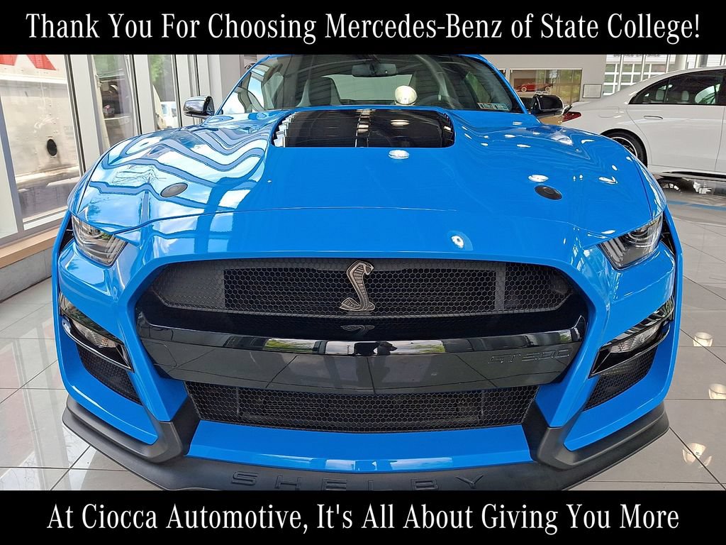 Used 2022 Ford Mustang Shelby GT500 w/ Technology Package RWD image 2