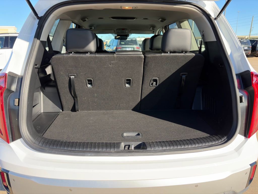 Used 2024 Kia Telluride S image 9