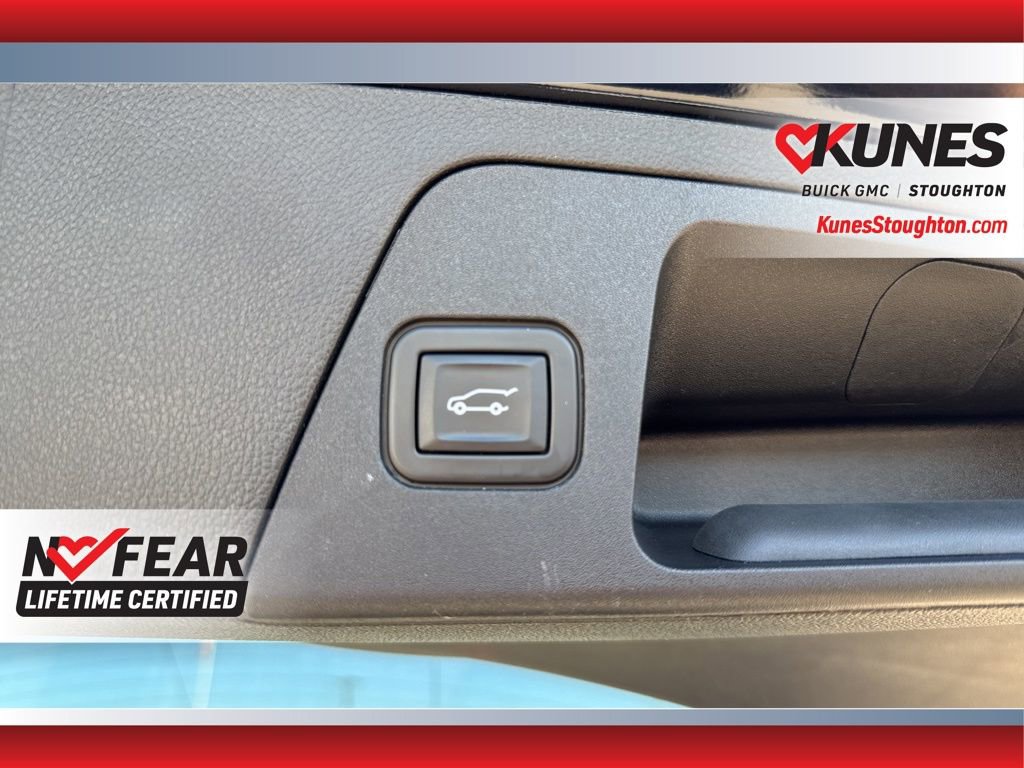 Used 2020 Buick Envision Essence w/ Experience Buick Package image 47