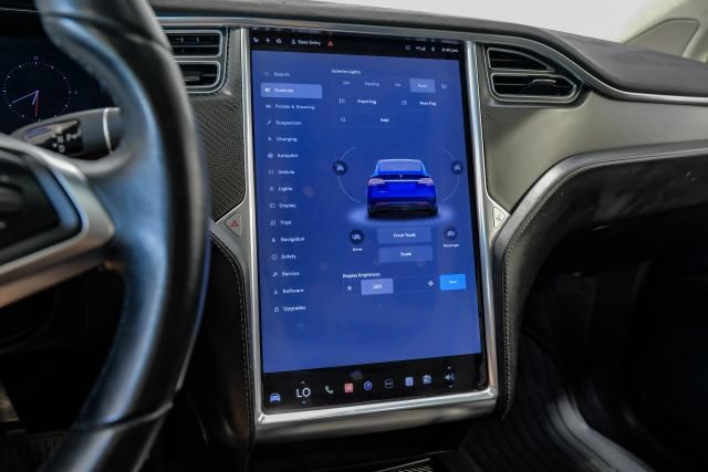 Used 2016 Tesla Model X 90D AWD/4WD image 36
