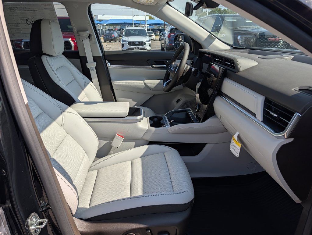 New 2027 GMC Terrain Denali w/ LPO, Floor Liner Package AWD/4WD image 30