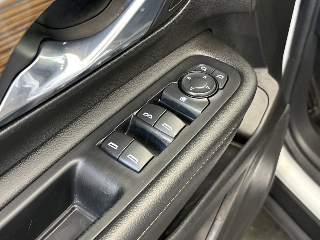 Used 2020 GMC Terrain SLE FWD image 15