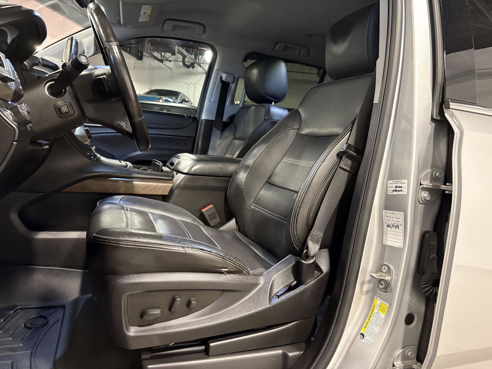 Used 2018 GMC Yukon Denali AWD/4WD image 9