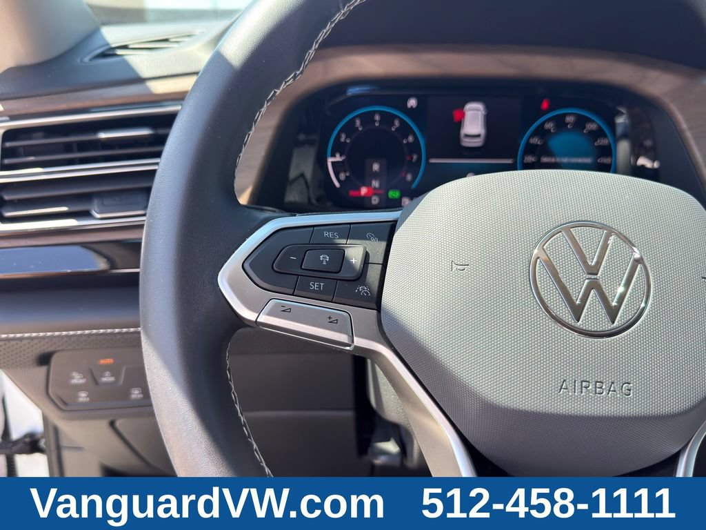 Used 2024 Volkswagen Atlas SE w/ Black Wheel Package FWD image 19
