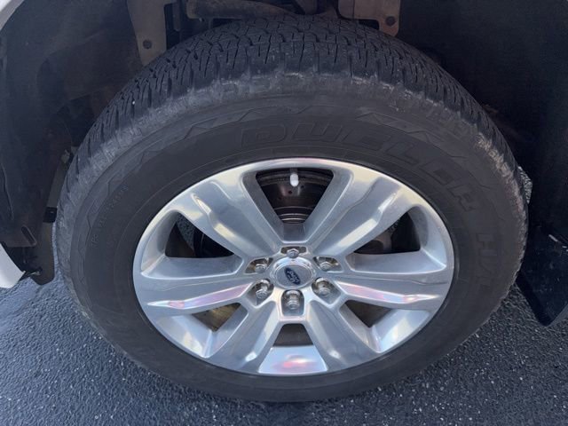 Used 2016 Ford F150 Platinum w/ Max Trailer Tow Package image 33