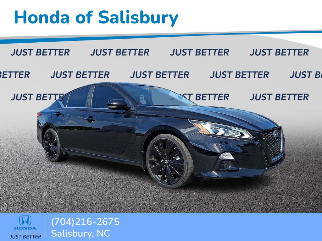 Used 2022 Nissan Altima 2.5 SR w/ Midnight Edition Package