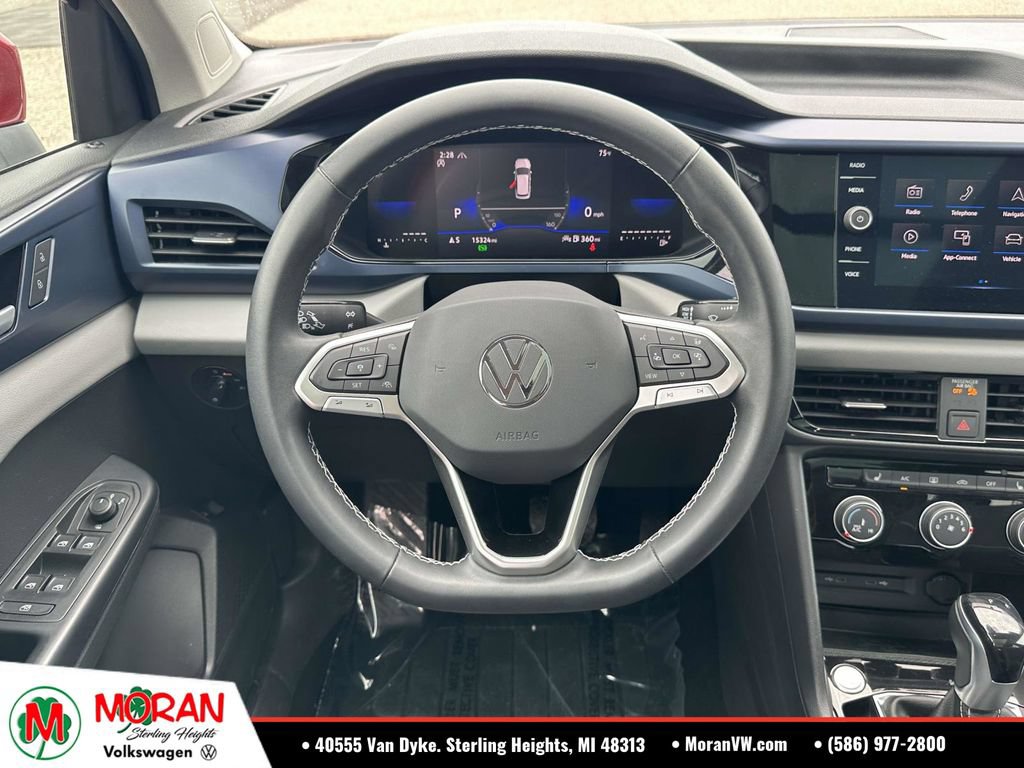 Certified 2023 Volkswagen Taos SE w/ Panoramic Sunroof Package AWD/4WD image 16