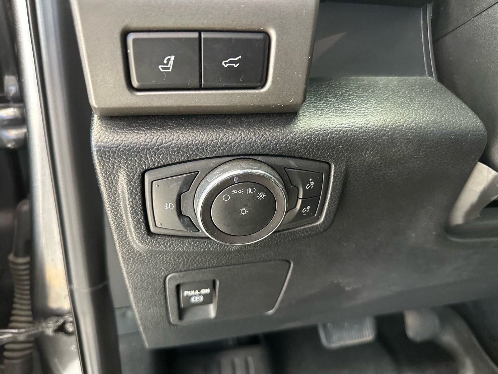 Certified 2020 Ford Expedition XLT w/ Equipment Group 202A AWD/4WD image 34