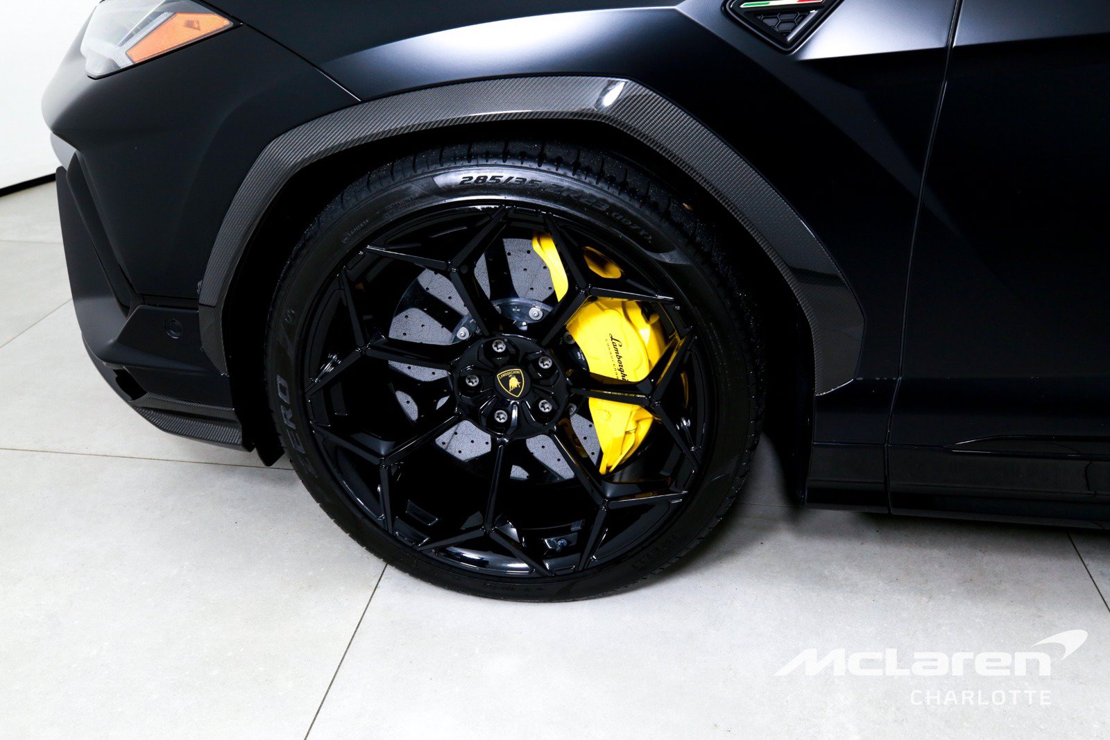 Used 2024 Lamborghini Urus Performante AWD/4WD image 34