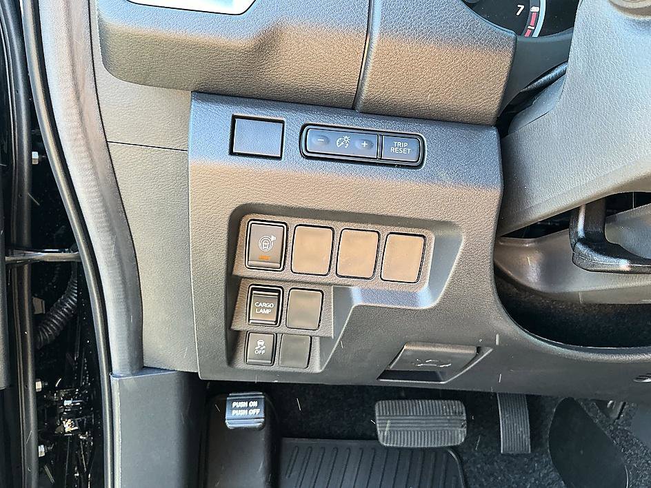 New 2026 Nissan Frontier SV image 13