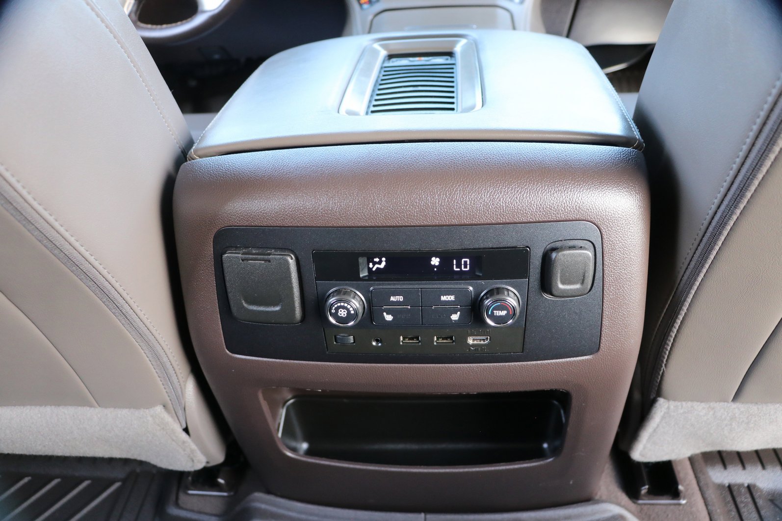 Used 2019 GMC Yukon Denali w/ Denali Ultimate Package image 36