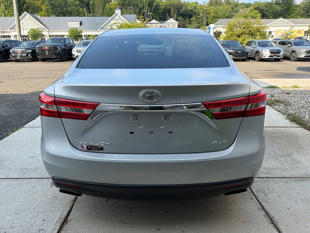 Used 2013 Toyota Avalon XLE FWD image 9