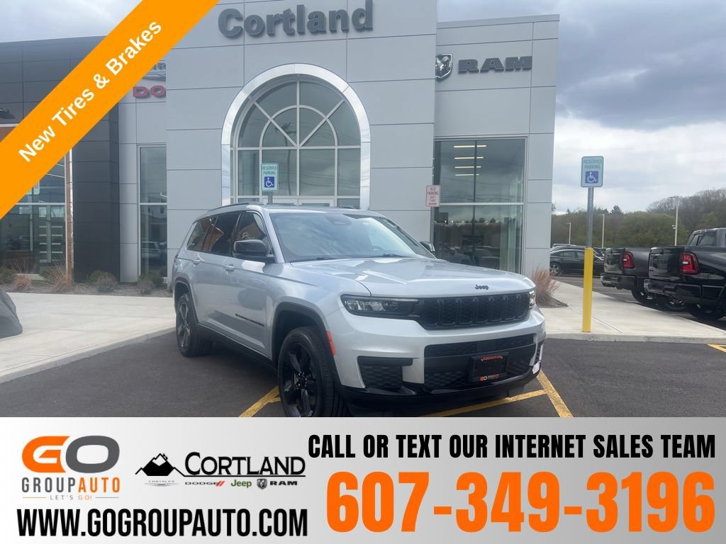 Used 2023 Jeep Grand Cherokee L Laredo AWD/4WD image 1