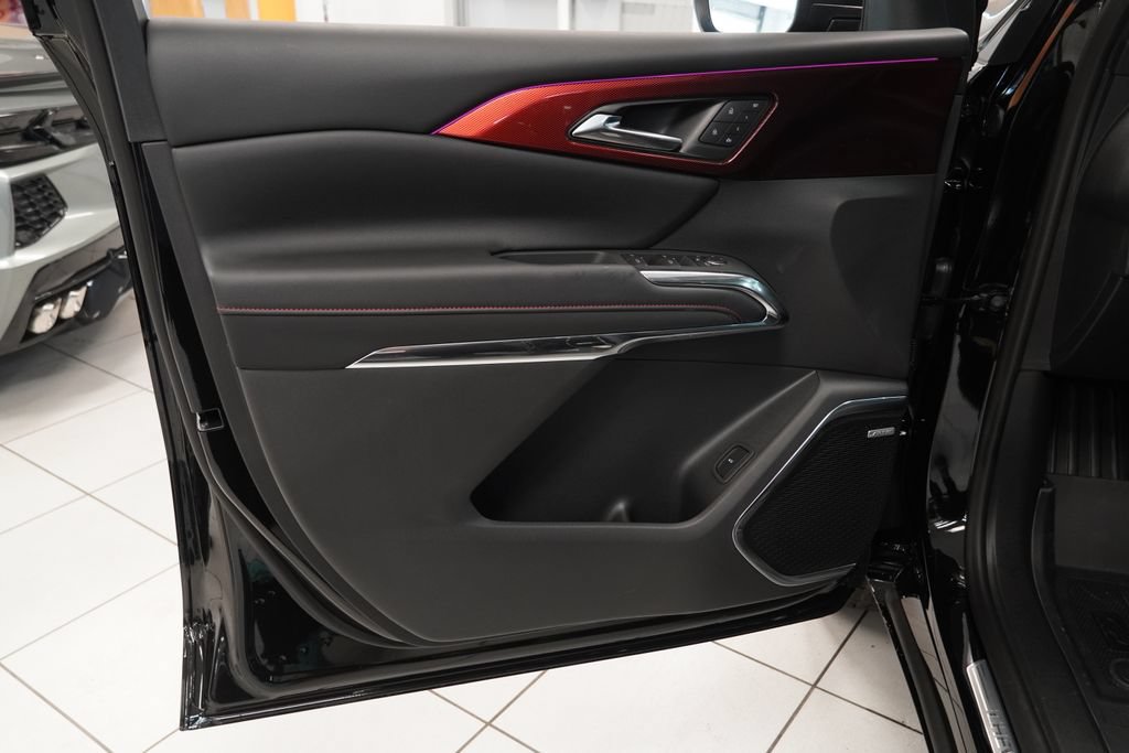 New 2026 Chevrolet Traverse RS w/ LPO, Floor Liner Package AWD/4WD image 17