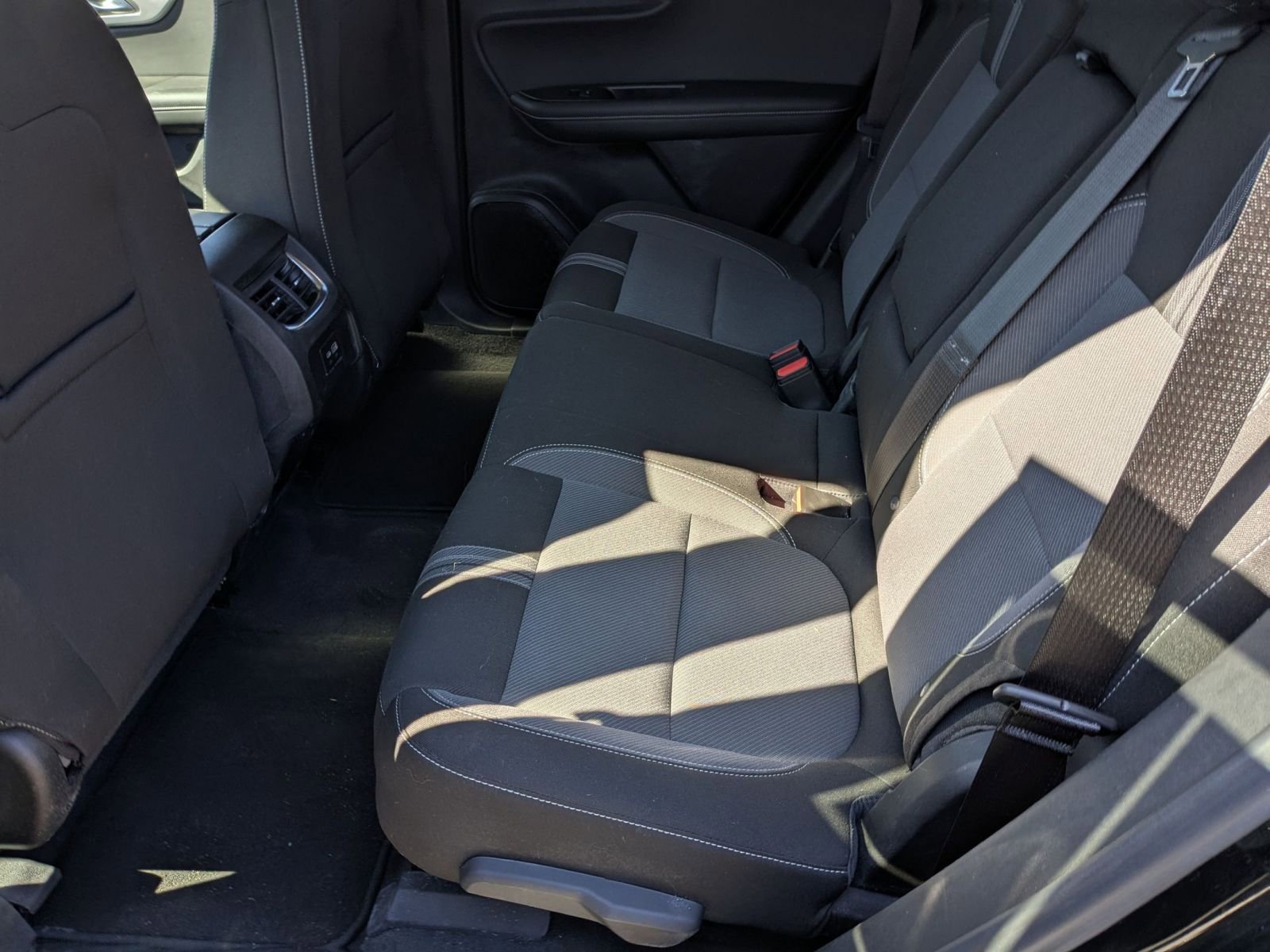 Used 2025 Chevrolet Blazer LT FWD image 25