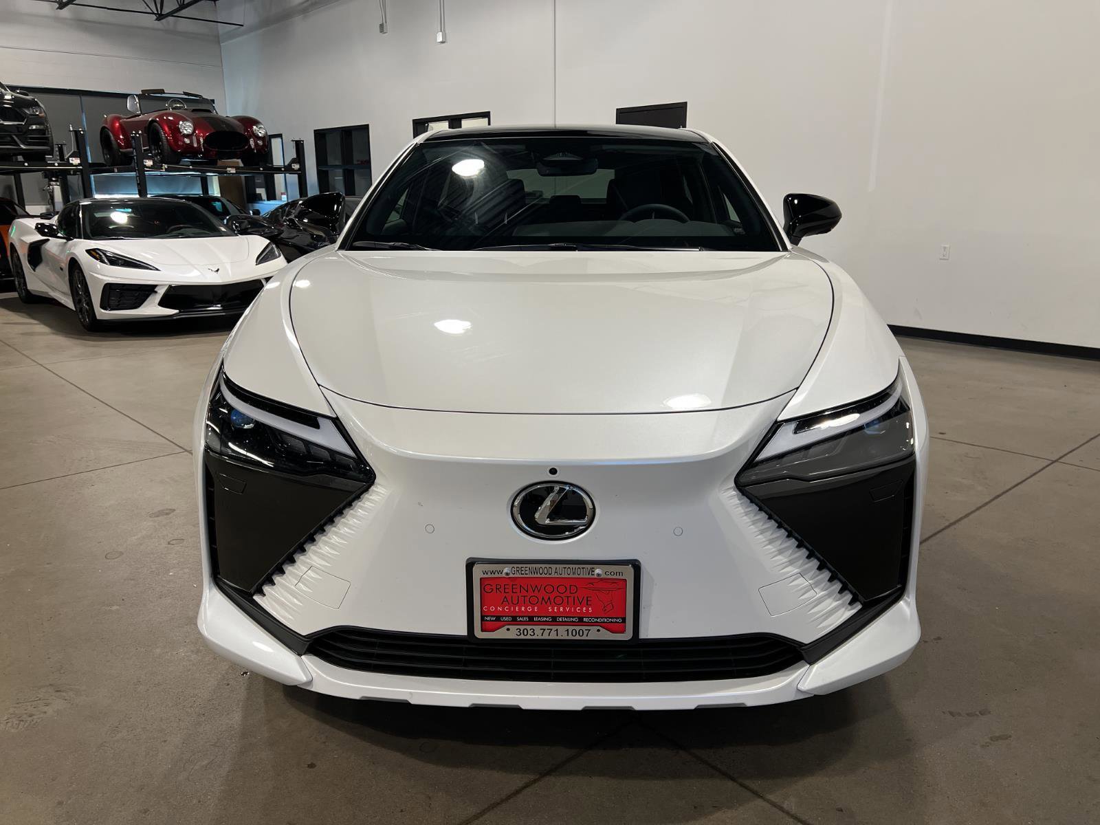 Used 2025 Lexus RZ 450e image 8