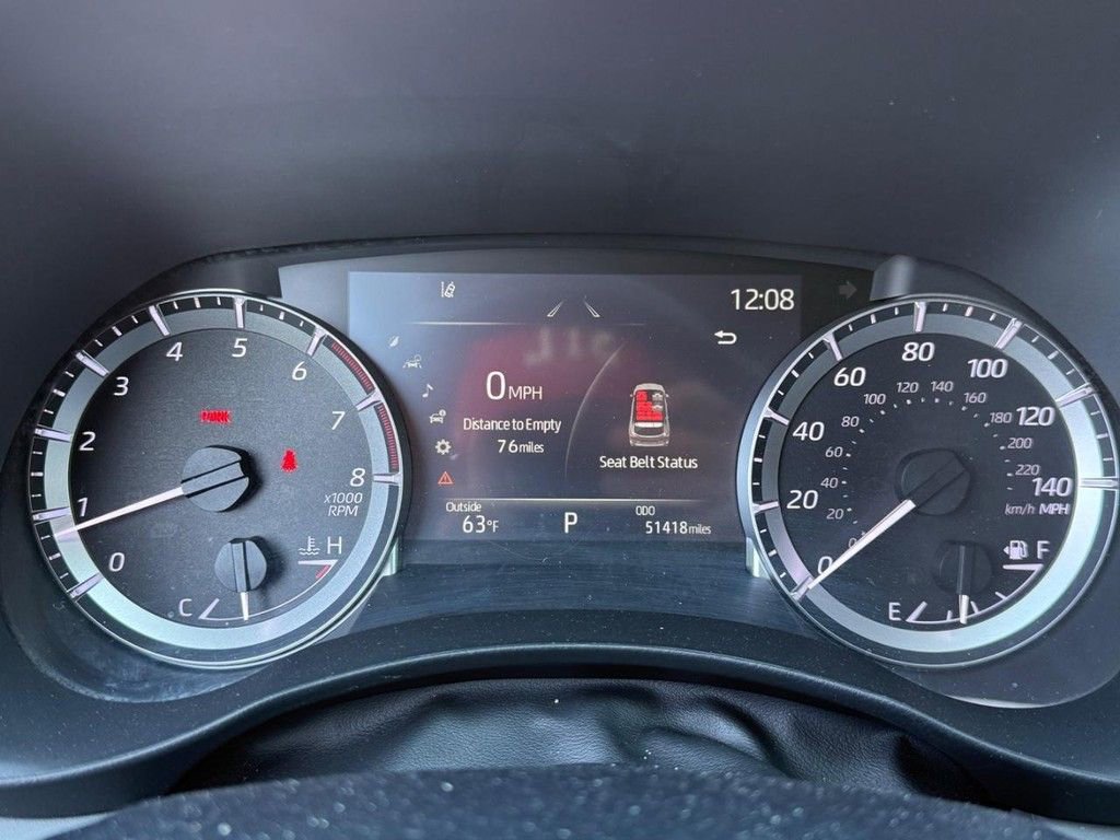 Certified 2023 Toyota Highlander XLE image 18