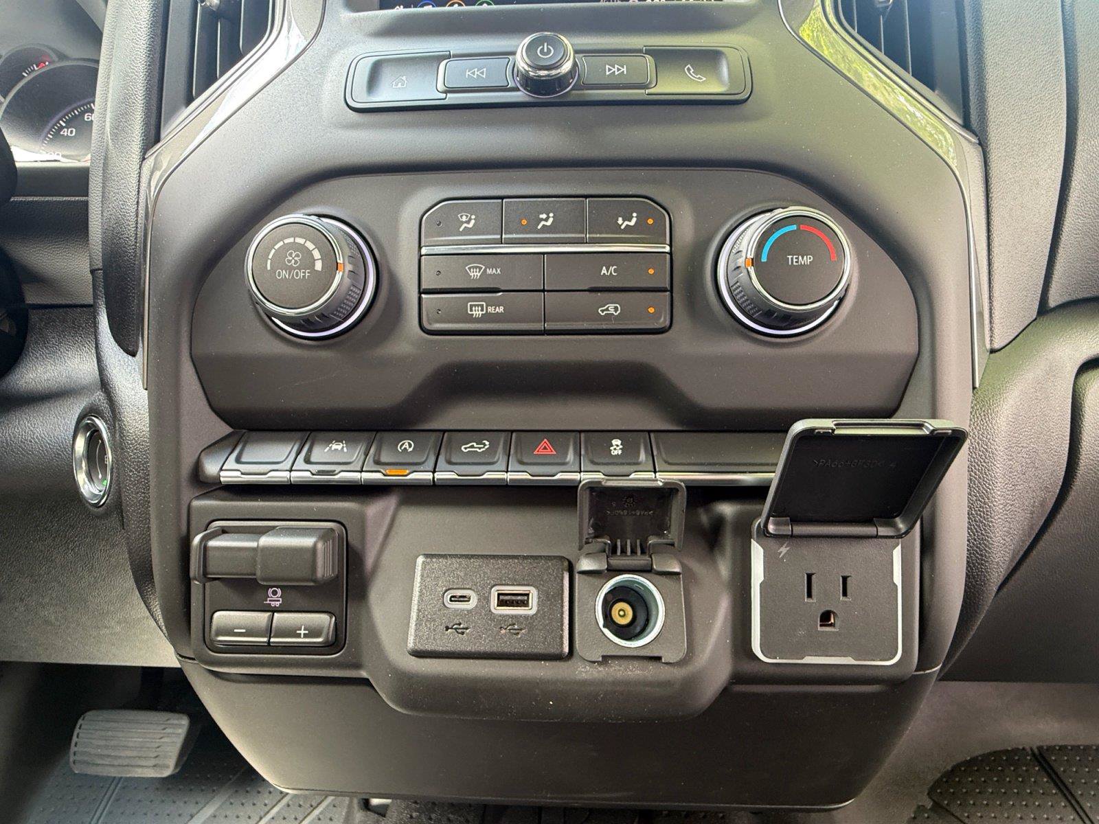 New 2026 Chevrolet Silverado 1500 Custom AWD/4WD image 22
