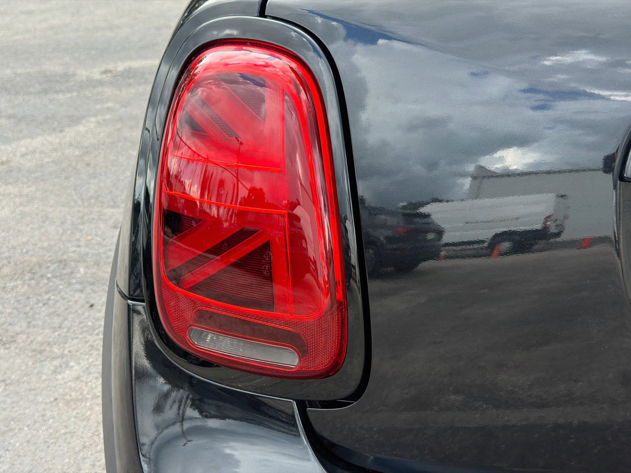 Used 2023 MINI Cooper S FWD image 10