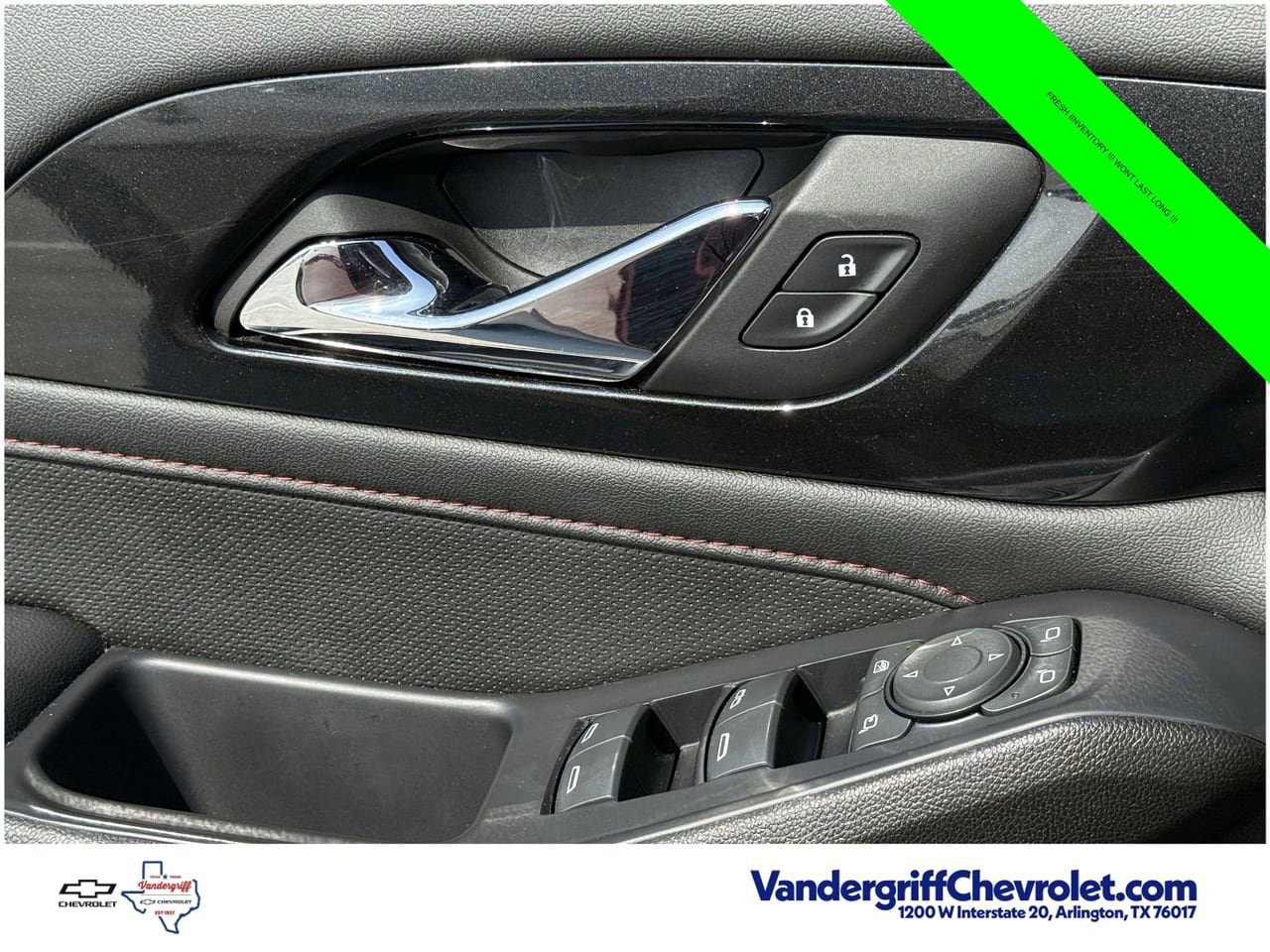 Used 2022 Chevrolet Traverse RS FWD image 18