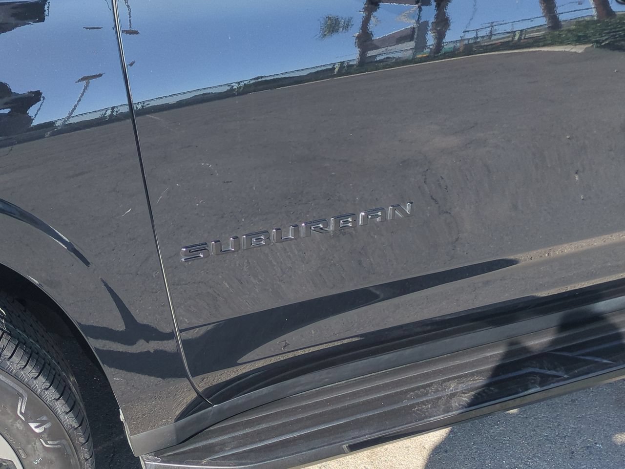 Used 2024 Chevrolet Suburban RST w/ Luxury Package AWD/4WD image 33