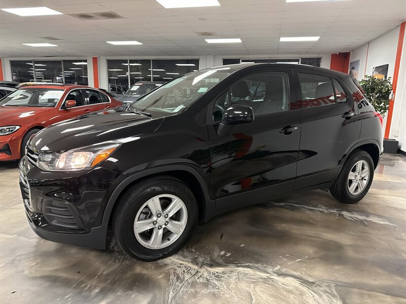 Used 2020 Chevrolet Trax LS FWD image 4