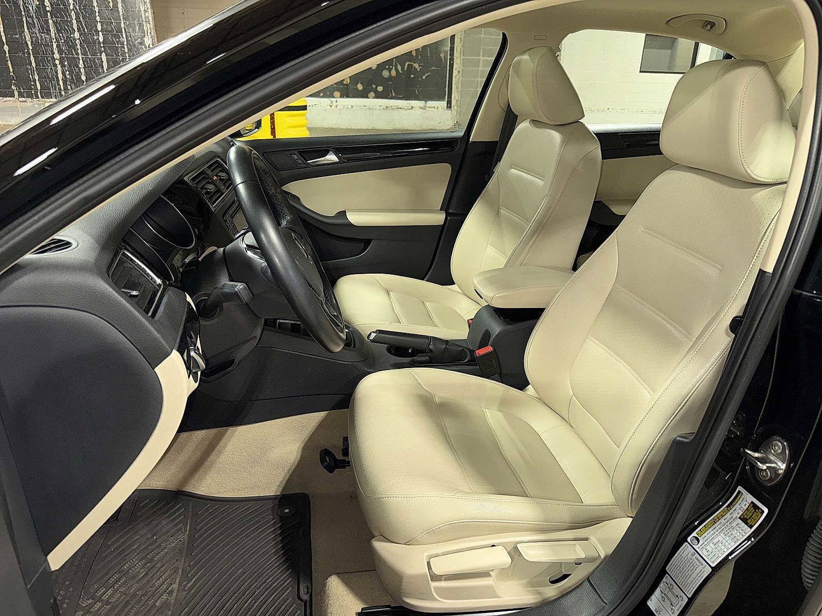 Used 2016 Volkswagen Jetta SEL w/ Lighting Package image 15