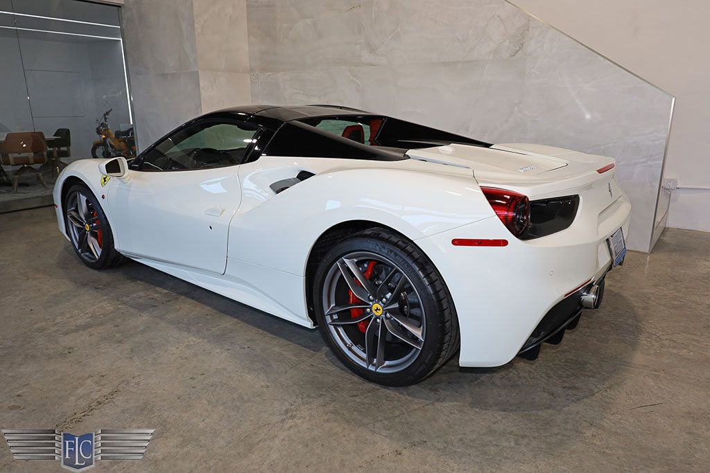 Used 2019 Ferrari 488 Spider image 6