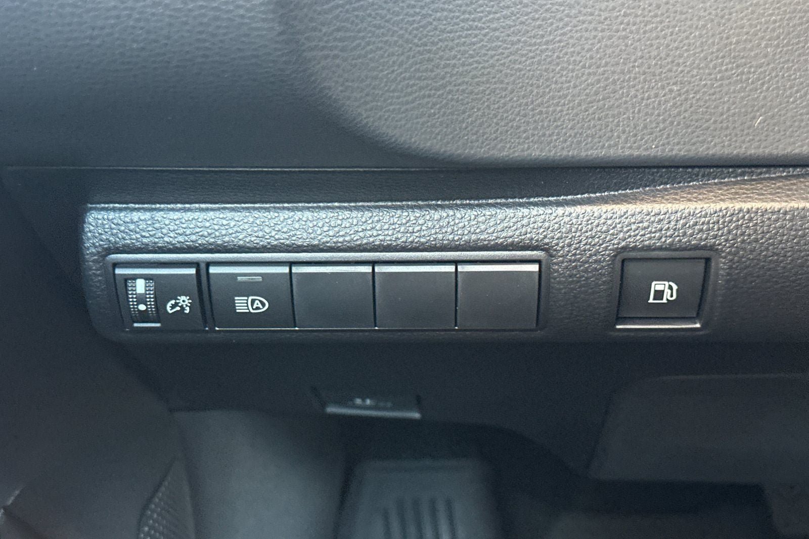 New 2026 Toyota Corolla XLE FWD image 29