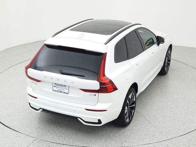 New 2026 Volvo XC60 B5 Plus w/ Climate Package image 14